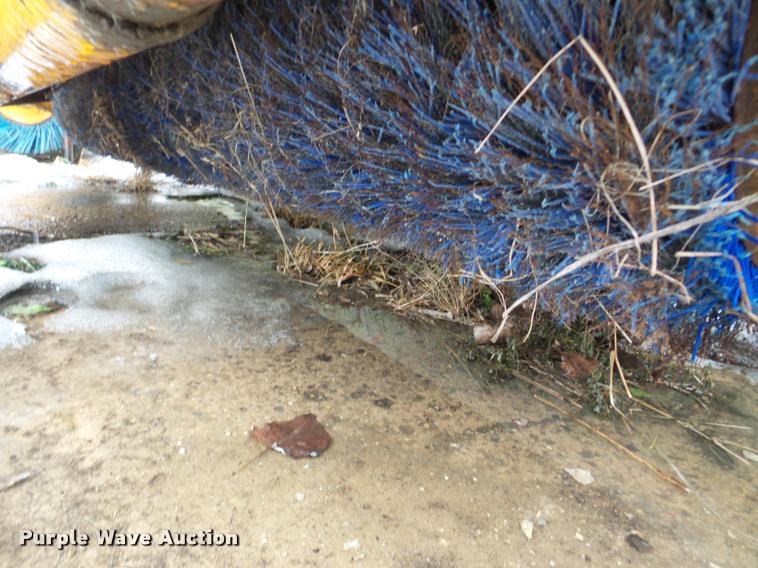 image for item DB5445 MB IKH broom