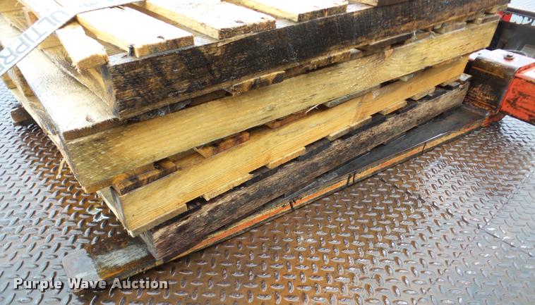 image for item DB5448 2004 Kinshofer 414P-2000 pallet forks