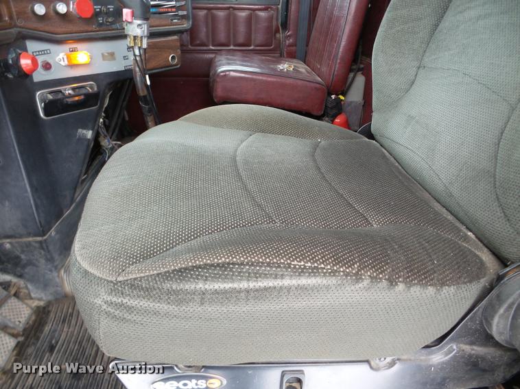 image for item DB5451 1988 Freightliner FLC-64 crane truck