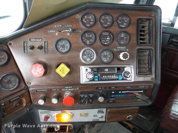 image for item DB5451 1988 Freightliner FLC-64 crane truck