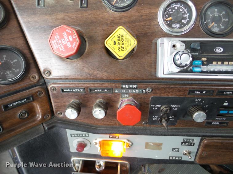 image for item DB5451 1988 Freightliner FLC-64 crane truck