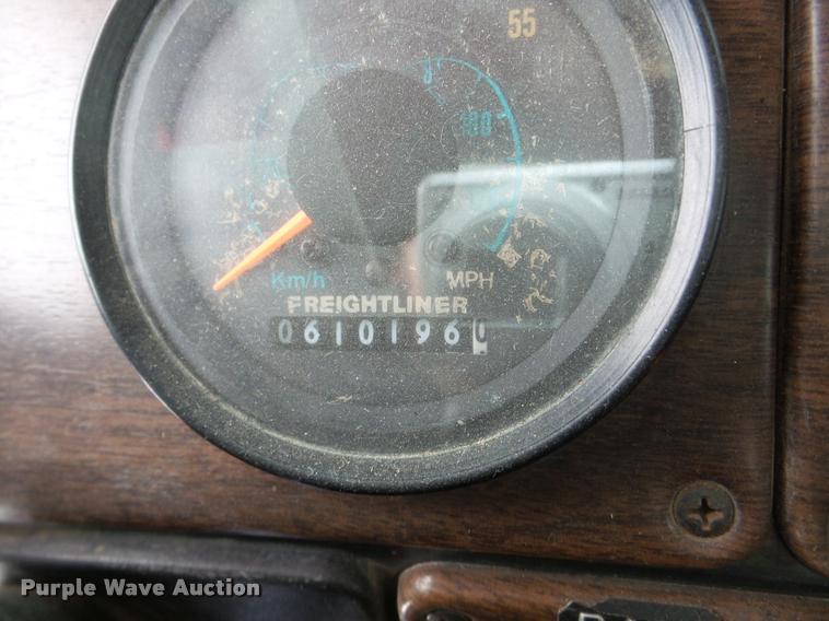 image for item DB5451 1988 Freightliner FLC-64 crane truck