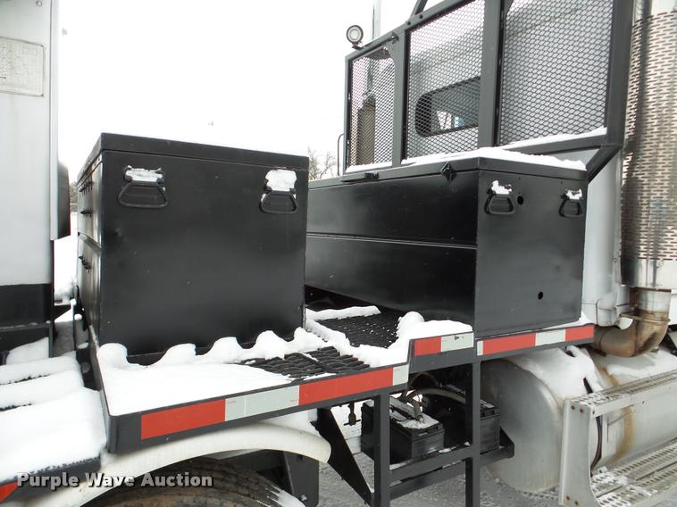 image for item DB5451 1988 Freightliner FLC-64 crane truck