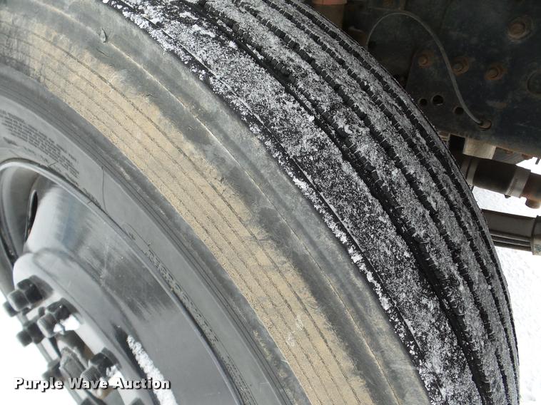 image for item DB5451 1988 Freightliner FLC-64 crane truck