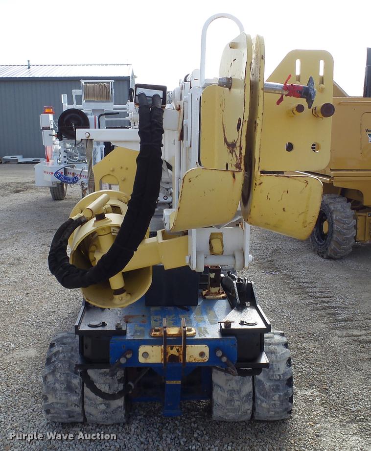 image for item DB5469 2007 Skylift MDHD33 mini digger derrick