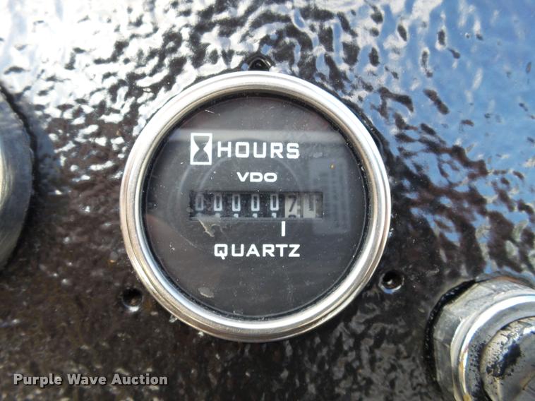 image for item DB5469 2007 Skylift MDHD33 mini digger derrick