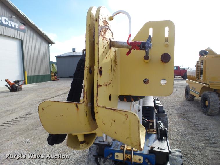 image for item DB5469 2007 Skylift MDHD33 mini digger derrick