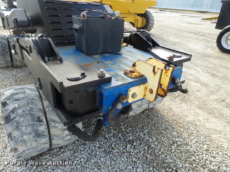 image for item DB5469 2007 Skylift MDHD33 mini digger derrick