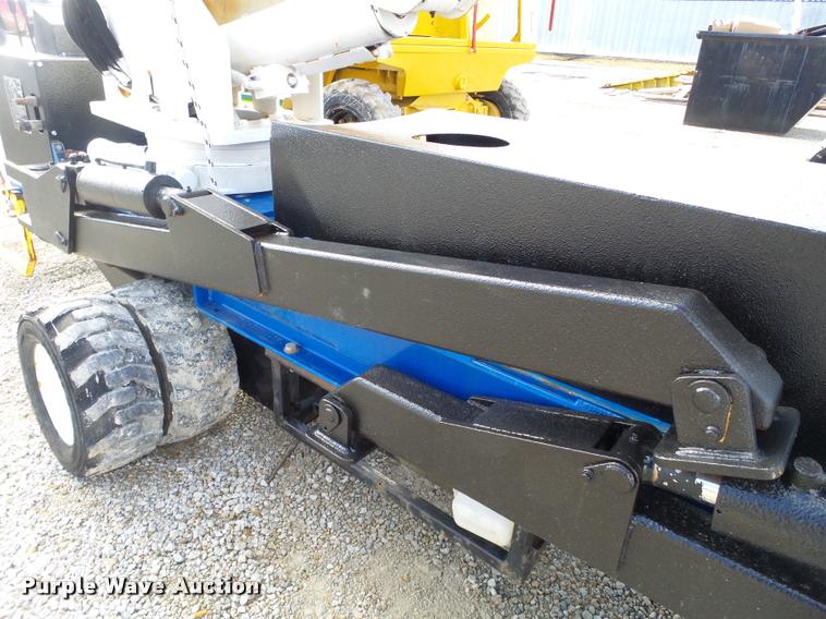 image for item DB5469 2007 Skylift MDHD33 mini digger derrick