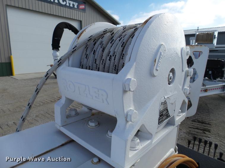 image for item DB5469 2007 Skylift MDHD33 mini digger derrick