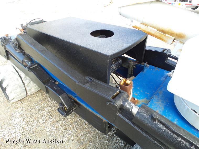 image for item DB5469 2007 Skylift MDHD33 mini digger derrick