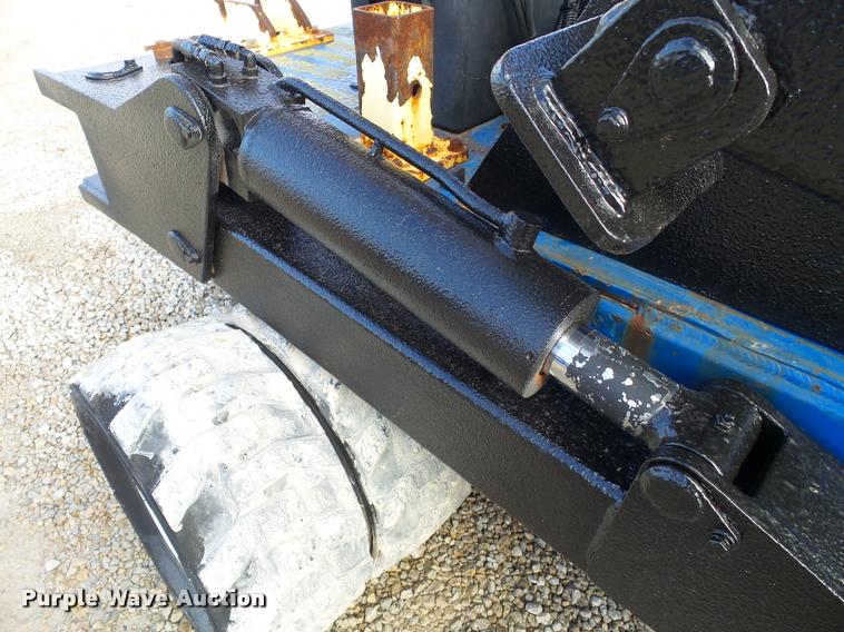 image for item DB5469 2007 Skylift MDHD33 mini digger derrick