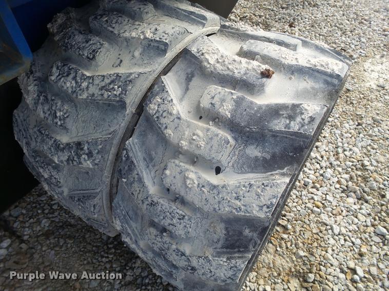 image for item DB5469 2007 Skylift MDHD33 mini digger derrick