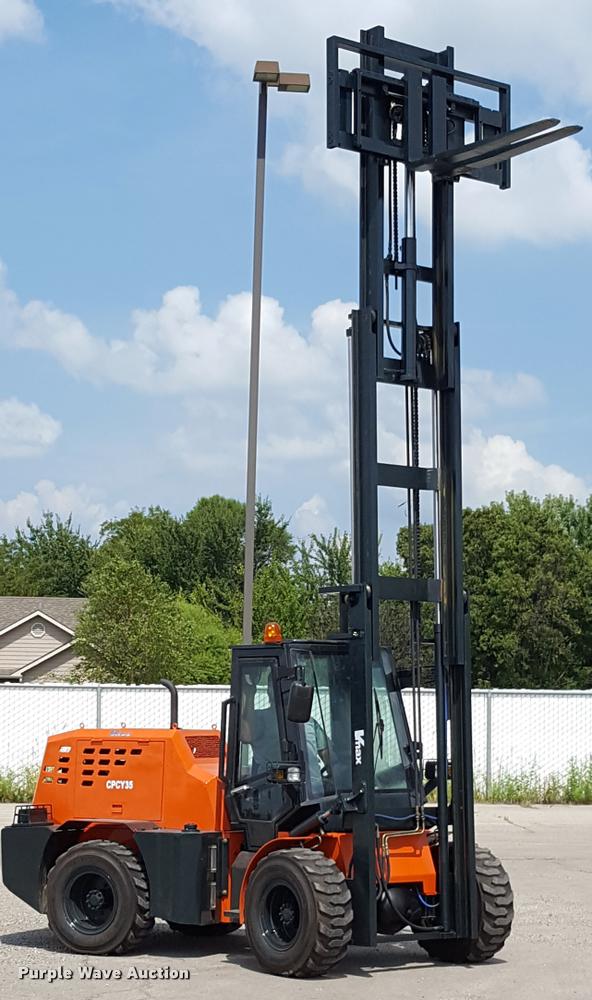 image for item F1131 2016 Vmax CPCY35 forklift