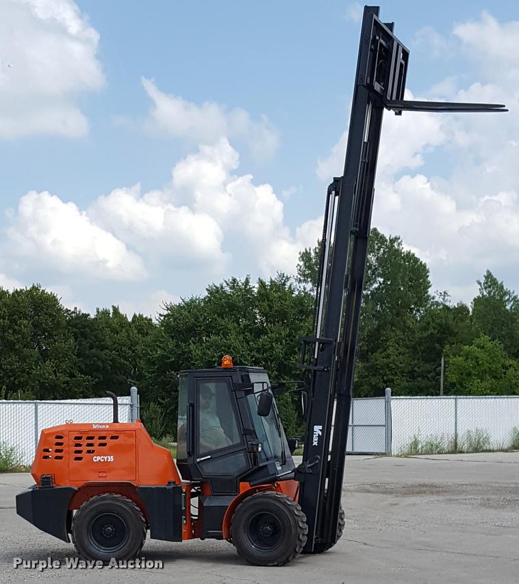 image for item F1131 2016 Vmax CPCY35 forklift