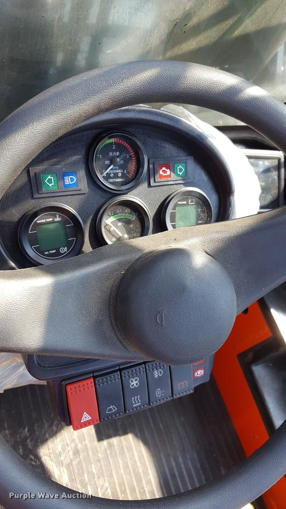 image for item F1131 2016 Vmax CPCY35 forklift