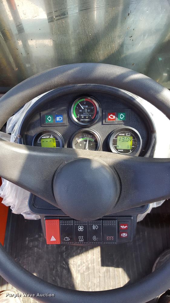 image for item F1131 2016 Vmax CPCY35 forklift