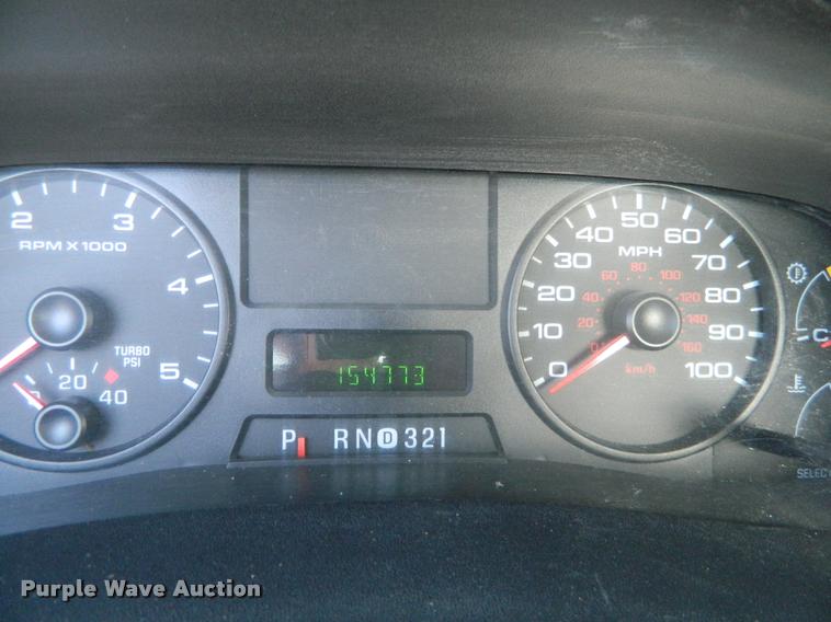 image for item J8804 2006 Ford F350 Super Duty bucket truck