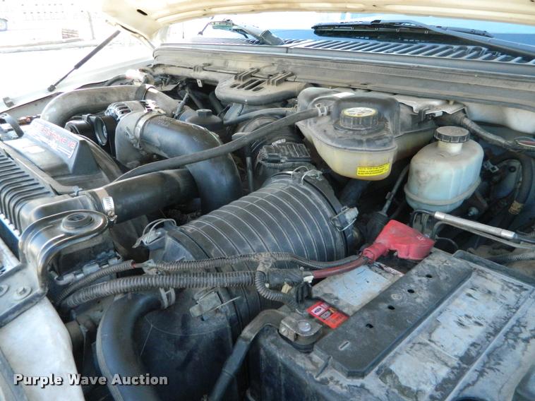 image for item J8804 2006 Ford F350 Super Duty bucket truck