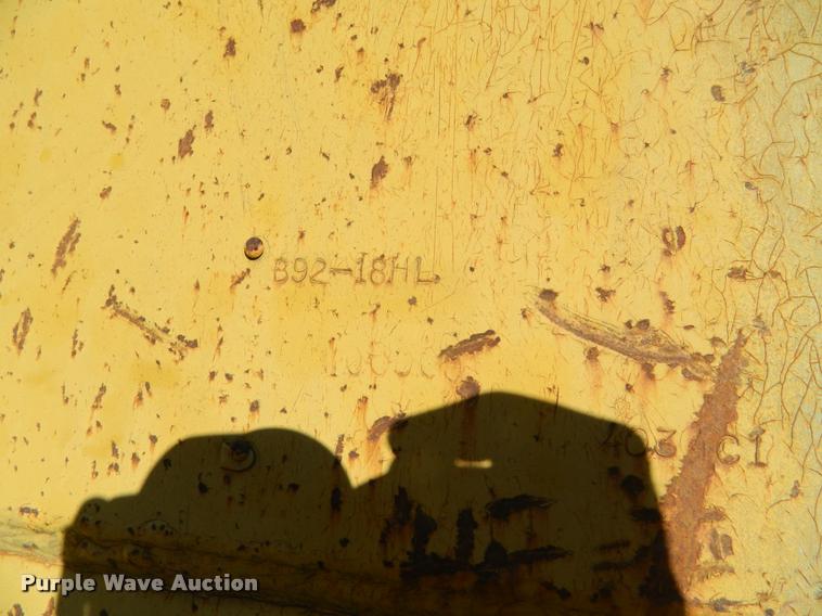 image for item J8805 1983 Caterpillar 992C wheel loader