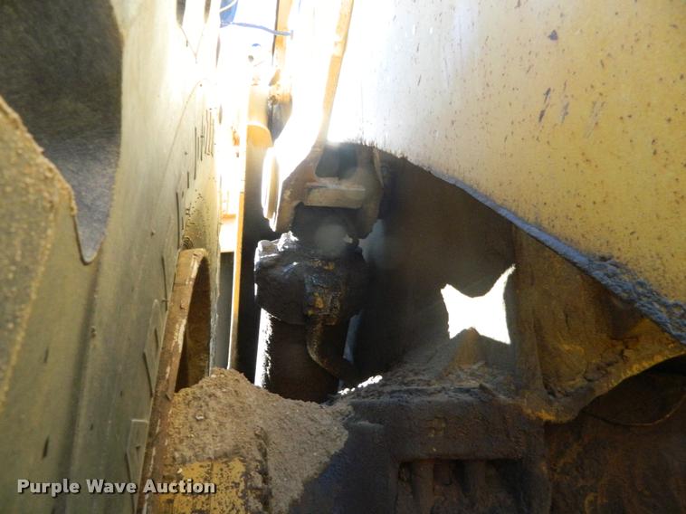 image for item J8805 1983 Caterpillar 992C wheel loader