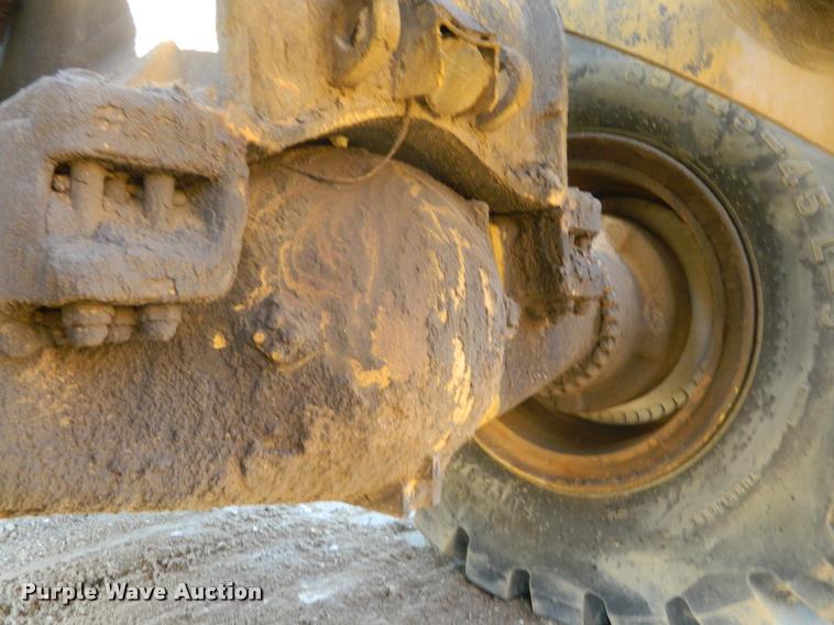 image for item J8805 1983 Caterpillar 992C wheel loader