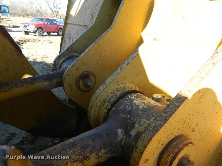 image for item J8805 1983 Caterpillar 992C wheel loader