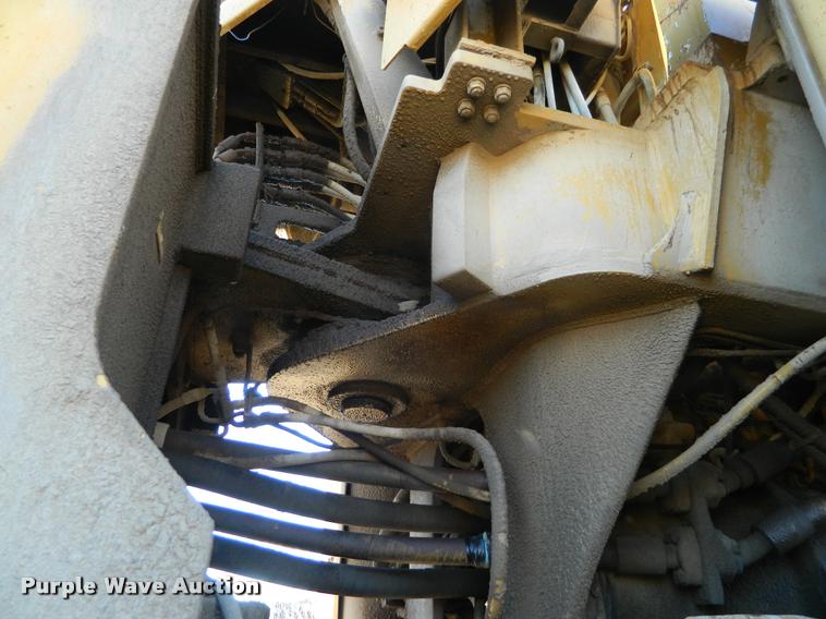 image for item J8805 1983 Caterpillar 992C wheel loader