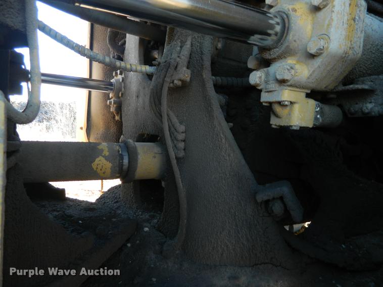 image for item J8805 1983 Caterpillar 992C wheel loader