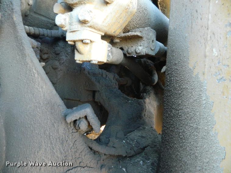 image for item J8805 1983 Caterpillar 992C wheel loader