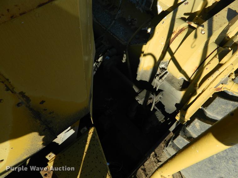 image for item J8805 1983 Caterpillar 992C wheel loader