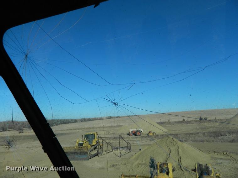 image for item J8805 1983 Caterpillar 992C wheel loader