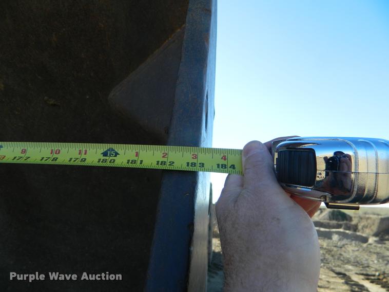 image for item J8805 1983 Caterpillar 992C wheel loader