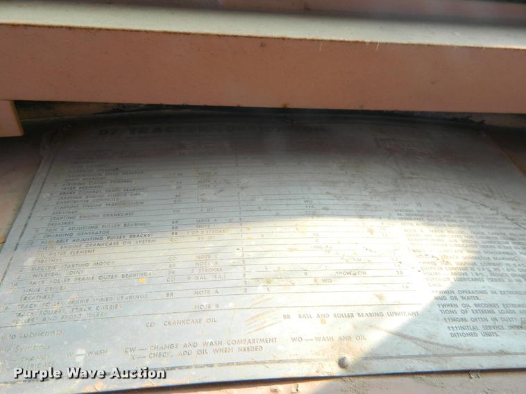 image for item J8806 1968 Caterpillar D7E dozer