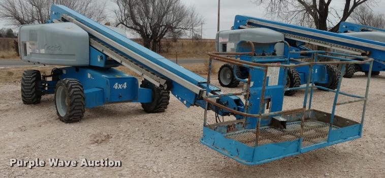 image for item K2999 2004 Genie S60 boom lift