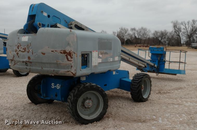 image for item K2999 2004 Genie S60 boom lift