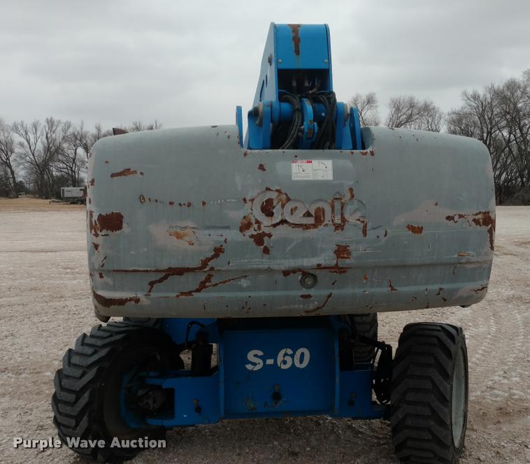 image for item K2999 2004 Genie S60 boom lift