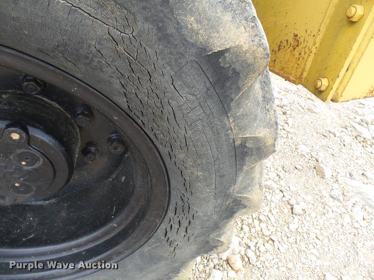 image for item K3397 1994 Vermeer V8050 trencher