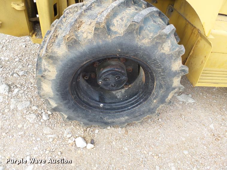 image for item K3397 1994 Vermeer V8050 trencher
