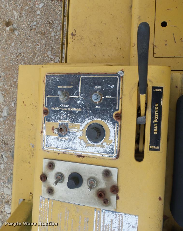 image for item K3397 1994 Vermeer V8050 trencher