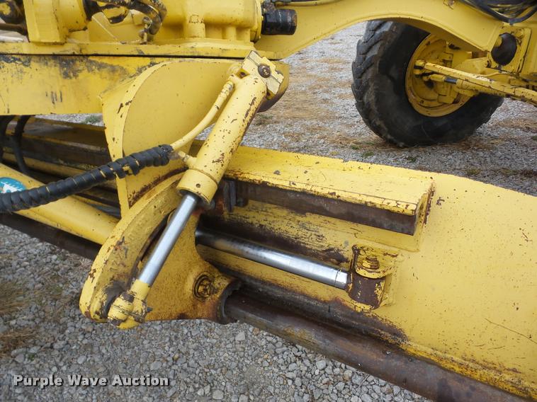 image for item K6495 2000 Galion 850C motor grader