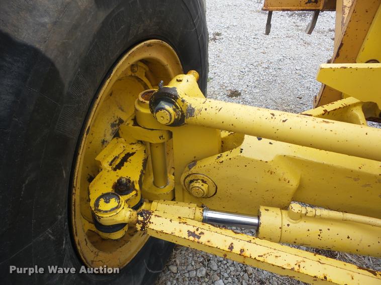 image for item K6495 2000 Galion 850C motor grader
