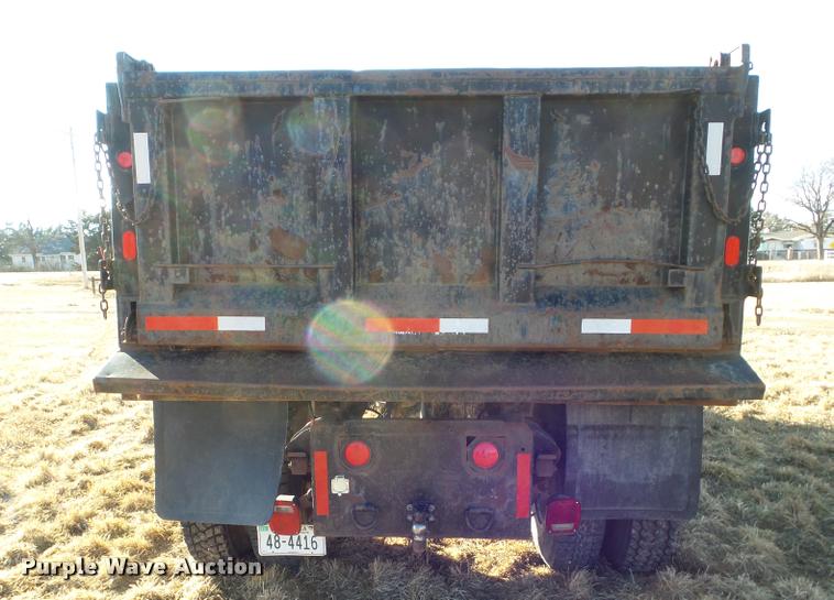 image for item L5146 1998 GMC C6500 dump truck