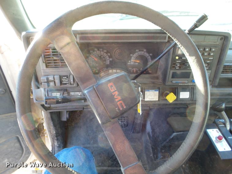 image for item L5146 1998 GMC C6500 dump truck