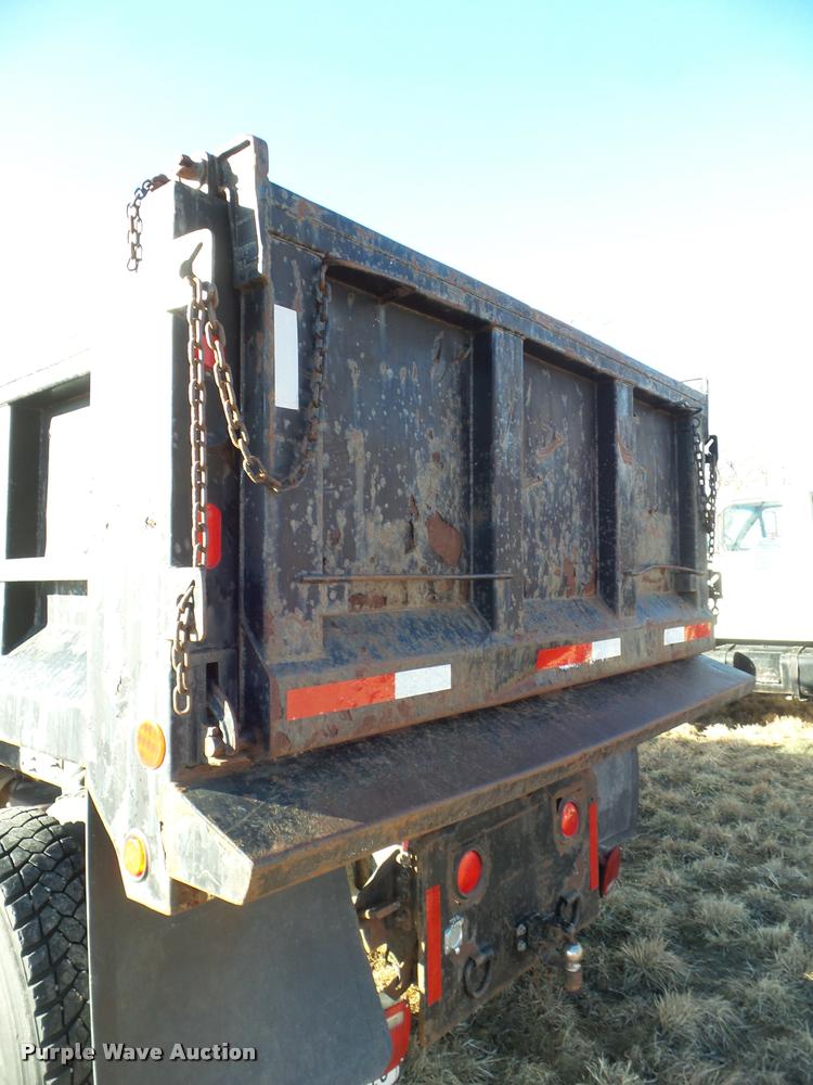 image for item L5146 1998 GMC C6500 dump truck