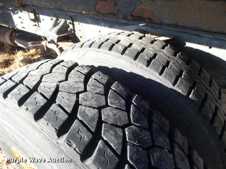 image for item L5146 1998 GMC C6500 dump truck