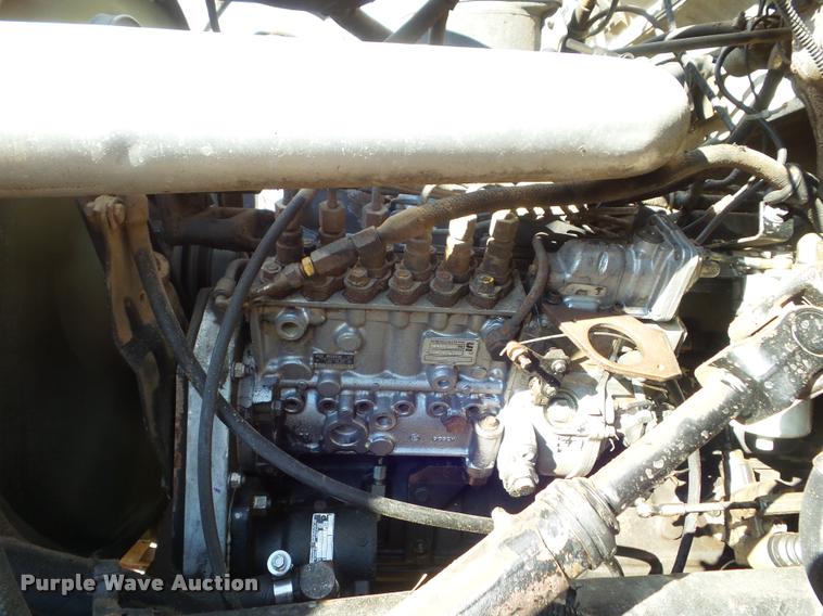 image for item L5147 1998 Ford F800 flatbed truck