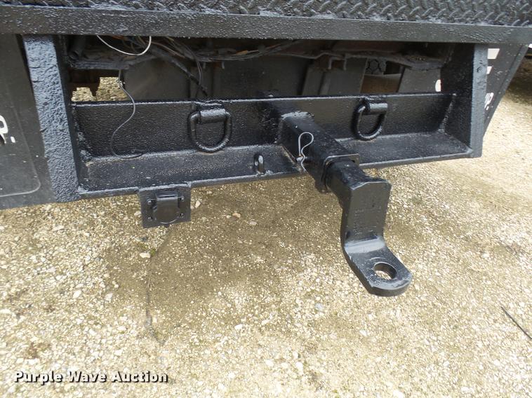 image for item L7225 1999 Ford F550 flatbed truck
