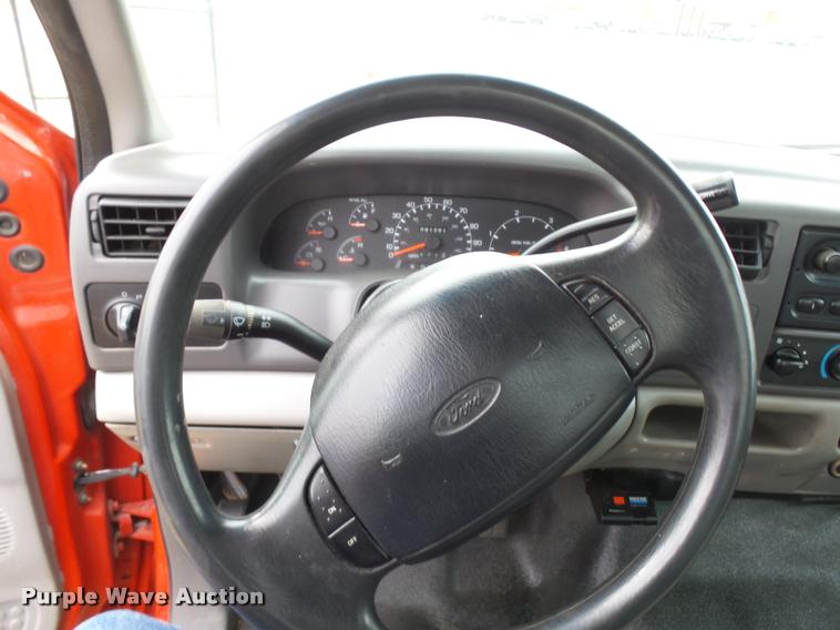 image for item L7225 1999 Ford F550 flatbed truck