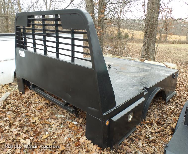 image for item L7226 Contractors flatbed
